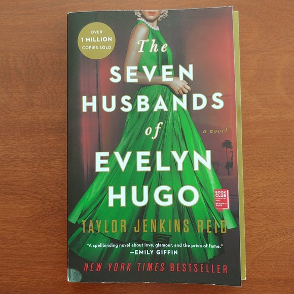 Book:  The Seven Husbands of Evelyn Hugo - Picture 1 of 3